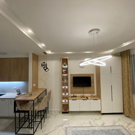 Apartman Cristal Lux 트레빈예 외부 사진