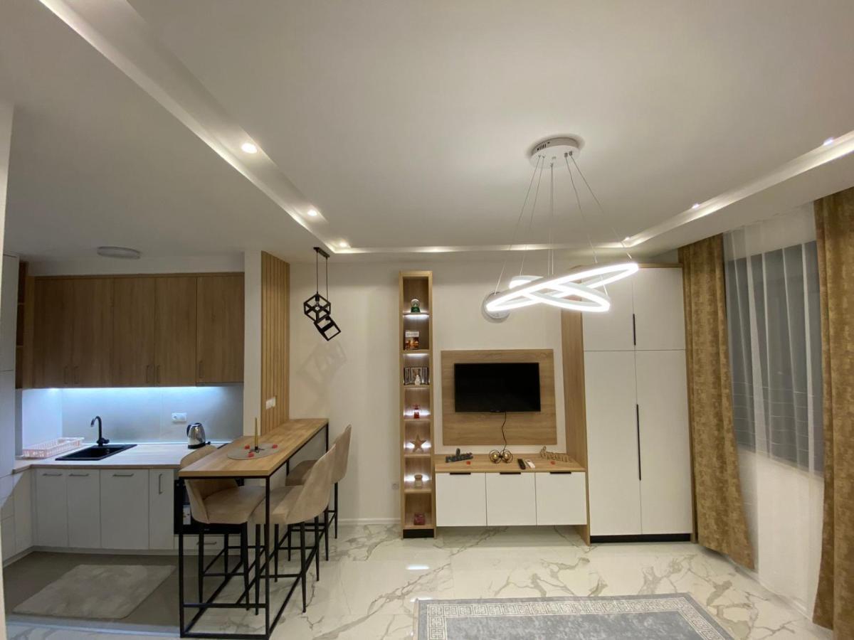 Apartman Cristal Lux 트레빈예 외부 사진